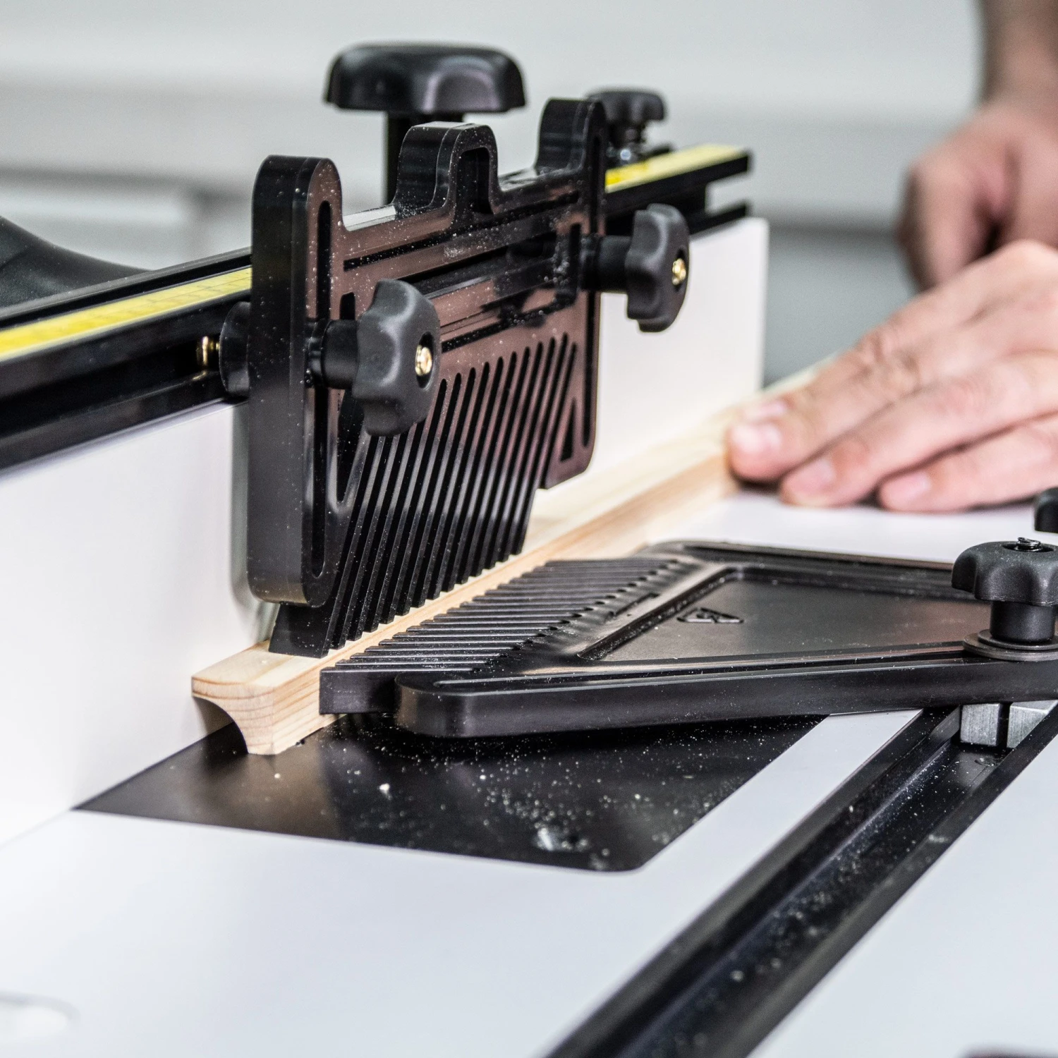 CRT/MK3 - Portable Benchtop Router Table 240V UK 11 CRT/MK3 - Portable Benchtop Router Table 240V UK - Image 9