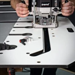 KWJ/OSD - Worktop True Cut Kitchen Worktop Jig Out Of Square Device -Outlet Router Grip Store kwj osd feat9