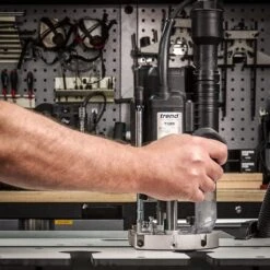 T12EK/EURO - 2300W 12mm Variable Speed Plunge Router 230V EU -Outlet Router Grip Store t12ek euro feat11