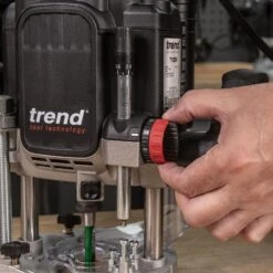 T12EK/EURO - 2300W 12mm Variable Speed Plunge Router 230V EU -Outlet Router Grip Store t12ek euro feat12