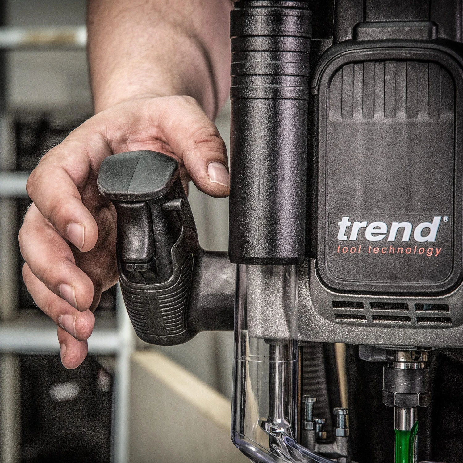 T12ELK - 2100W 1/2" Variable Speed Plunge Router 110V 32A UK 20 T12ELK - 2100W 1/2" Variable Speed Plunge Router 110V 32A UK - Image 18