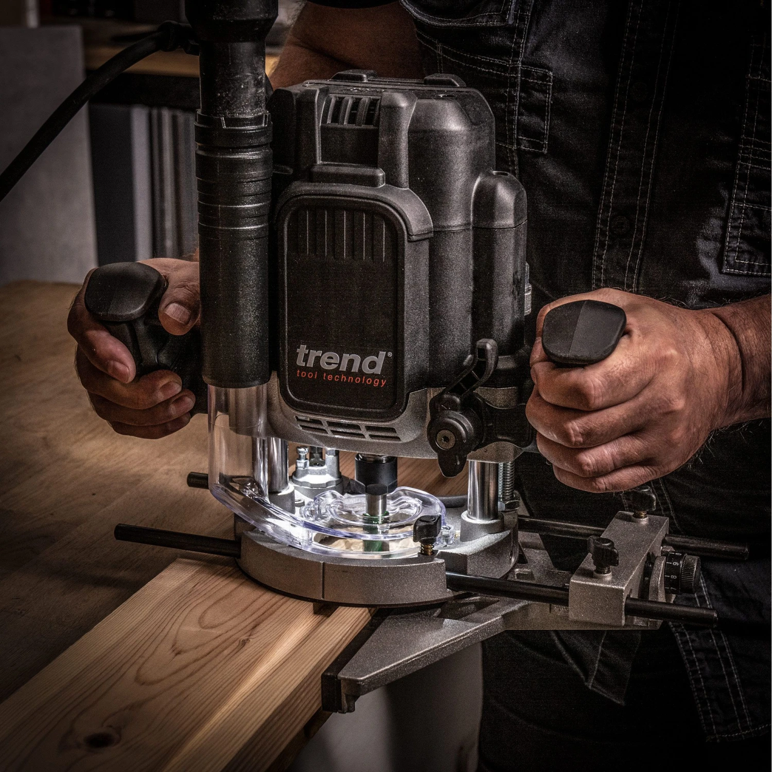 T12ELK - 2100W 1/2" Variable Speed Plunge Router 110V 32A UK 21 T12ELK - 2100W 1/2" Variable Speed Plunge Router 110V 32A UK - Image 19