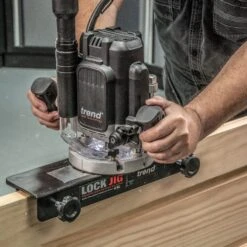 T12ELK - 2100W 1/2" Variable Speed Plunge Router 110V 32A UK 28 T12ELK - 2100W 1/2" Variable Speed Plunge Router 110V 32A UK -Outlet Router Grip Store t12elk feat3