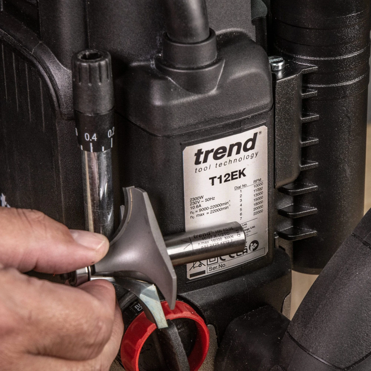 T12ELK - 2100W 1/2" Variable Speed Plunge Router 110V 32A UK 14 T12ELK - 2100W 1/2" Variable Speed Plunge Router 110V 32A UK - Image 12