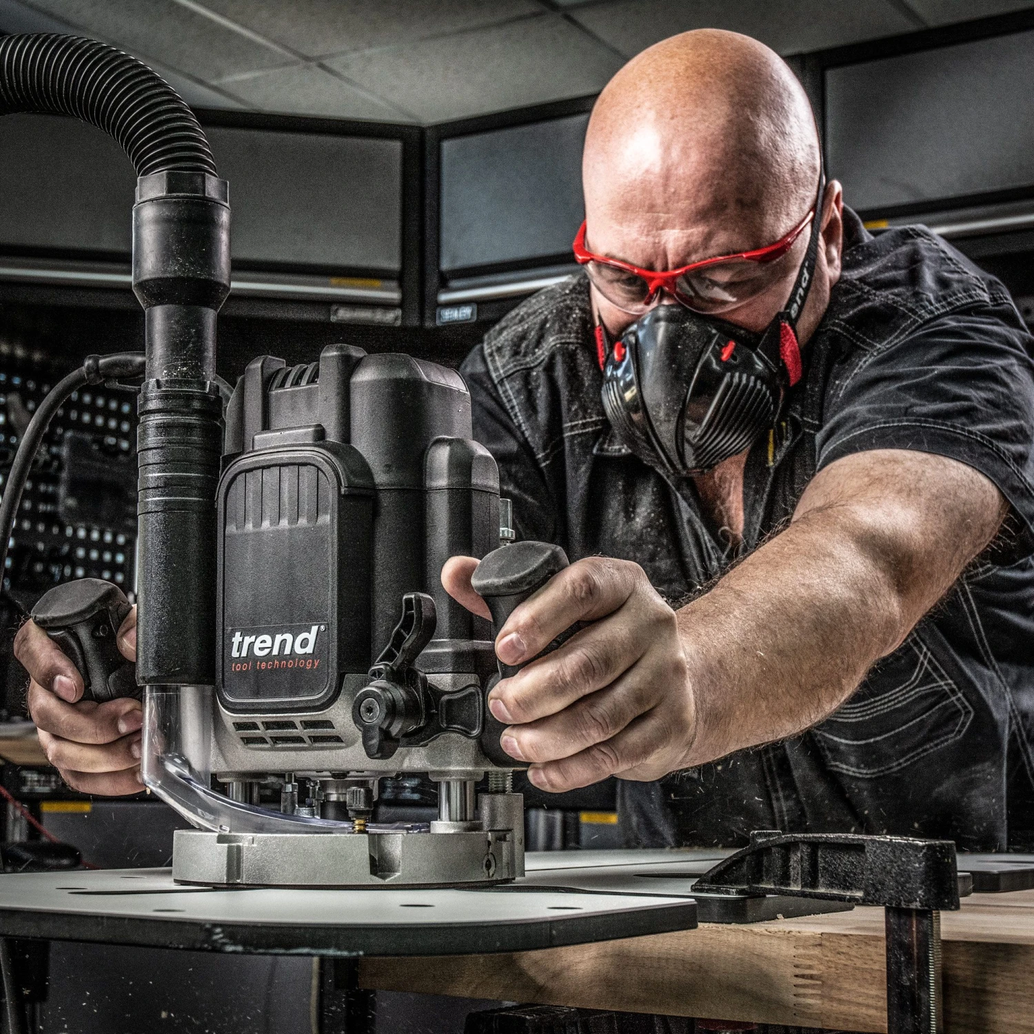 T14EK/EURO - 2300W 12mm Dual-Mode Plunge Router 230V EU 10 T14EK/EURO - 2300W 12mm Dual-Mode Plunge Router 230V EU - Image 8