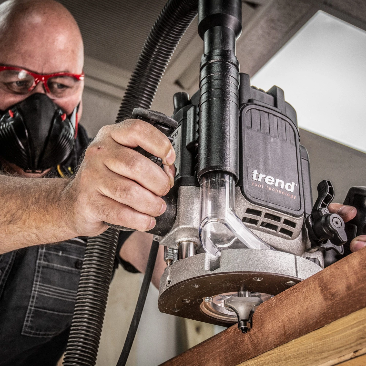 T14EK/EURO - 2300W 12mm Dual-Mode Plunge Router 230V EU 11 T14EK/EURO - 2300W 12mm Dual-Mode Plunge Router 230V EU - Image 9