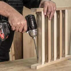 T18S/BA2A - T18S 18V 2Ah TXLI Battery - UK & Eire Sale Only -Outlet Router Grip Store t18s ba2a feat1 2