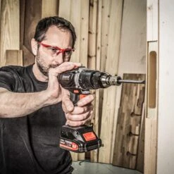 T18S/BA2A - T18S 18V 2Ah TXLI Battery - UK & Eire Sale Only -Outlet Router Grip Store t18s ba2a feat4 5