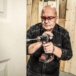 T18S/BA2A - T18S 18V 2Ah TXLI Battery - UK & Eire Sale Only -Outlet Router Grip Store t18s ba2a feat7 4