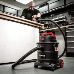 T32 - Vacuum Cleaner M-Class 800W 240V - UK & Eire Sale Only -Outlet Router Grip Store t32 feat16 2