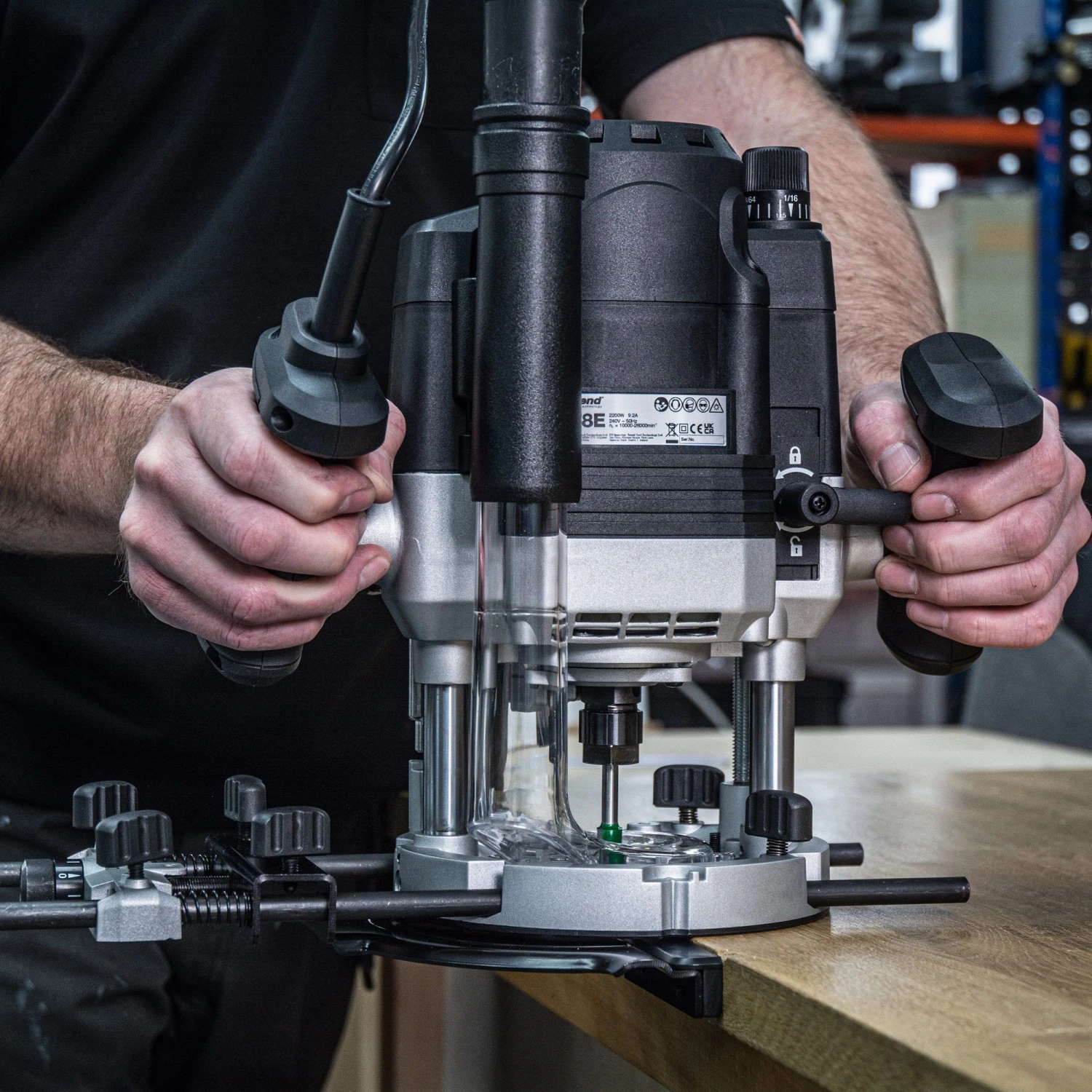 T8EK/EURO - 2200W 12mm Dual-Mode Plunge Router 230V EU 10 T8EK/EURO - 2200W 12mm Dual-Mode Plunge Router 230V EU - Image 9